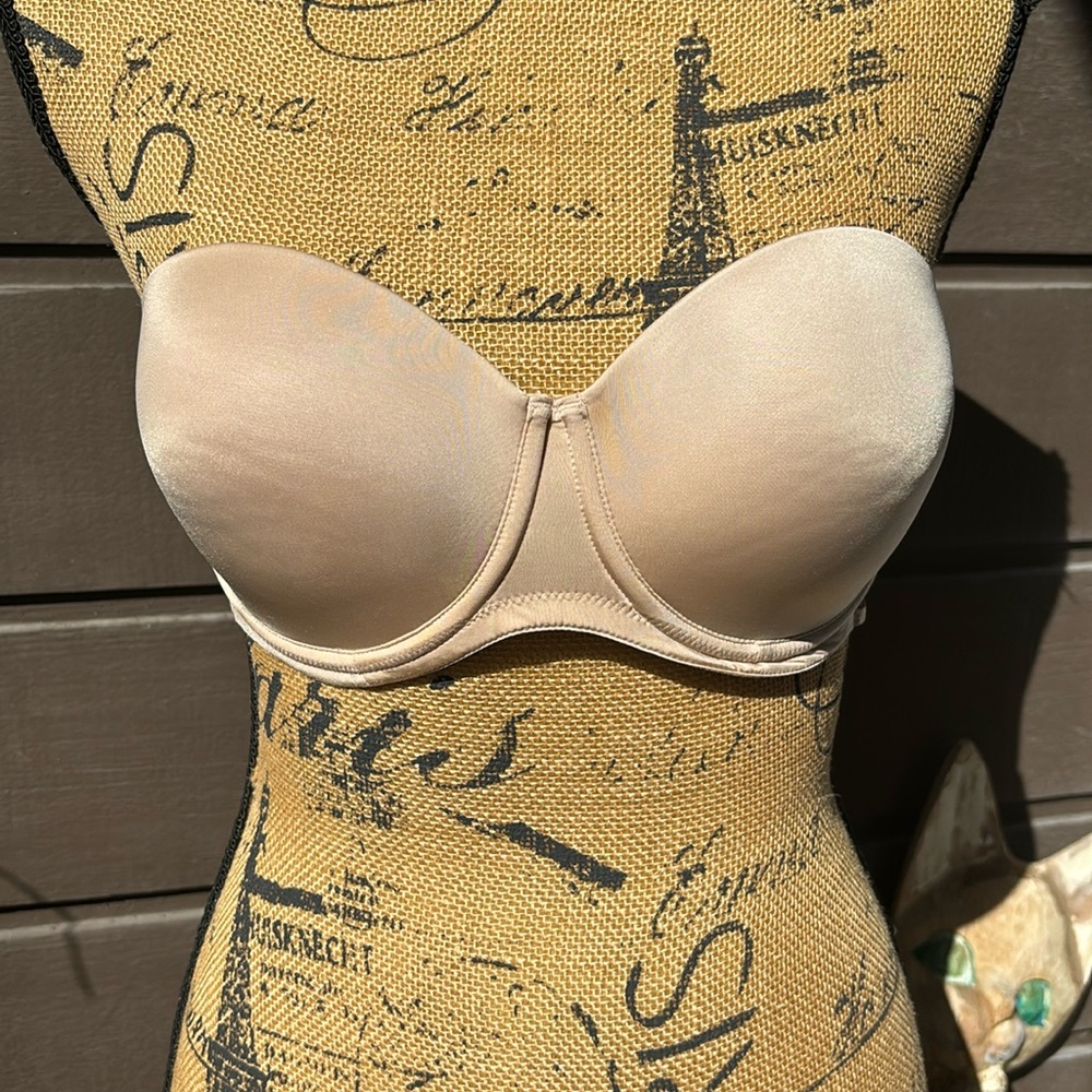 REPOSH Calvin Klein Nude Strapless T-Shirt Bra